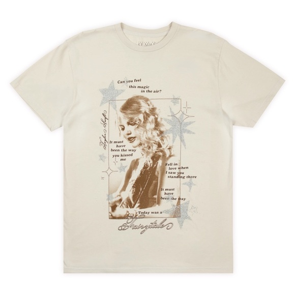 Taylor Swift Glitter Fearless Tshirt Large - Picture 1 of 2